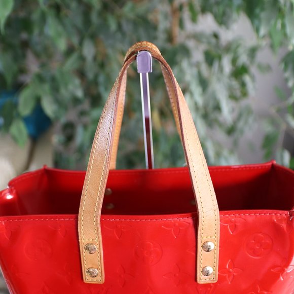 Louis Vuitton Red Patent Reade PM Small Tote - Picture 7 of 16